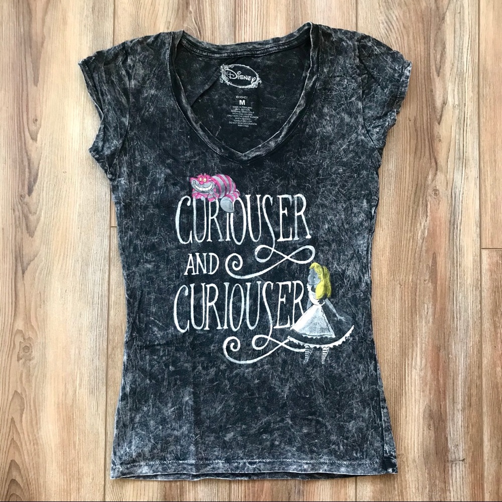 SOLD! 🌸 Alice in Wonderland Shirt